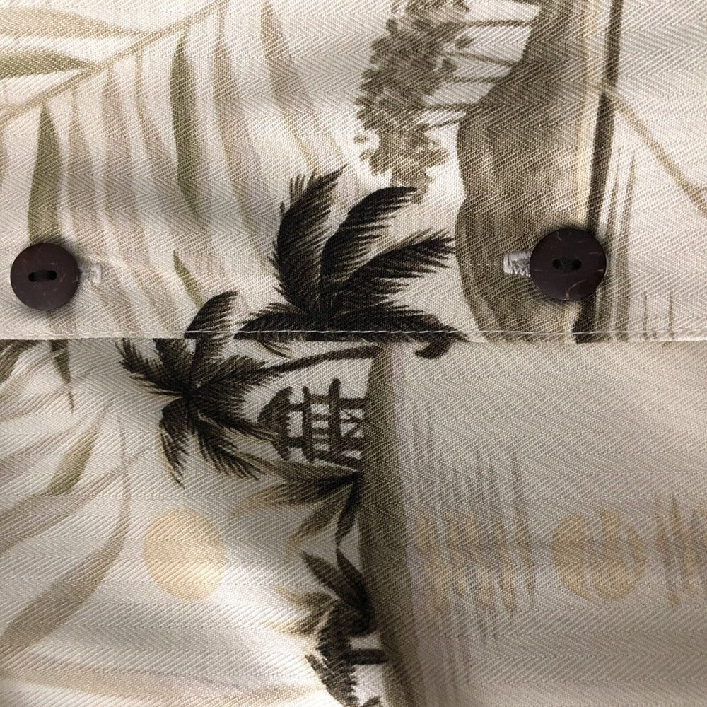 Go Barefoot Aloha Hawaiian Tiki Shirt Beige Dark Green Palm Trees Medium - Picture 7 of 10